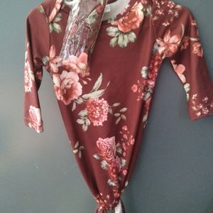 Boutique knotted sleeper w/matching bow